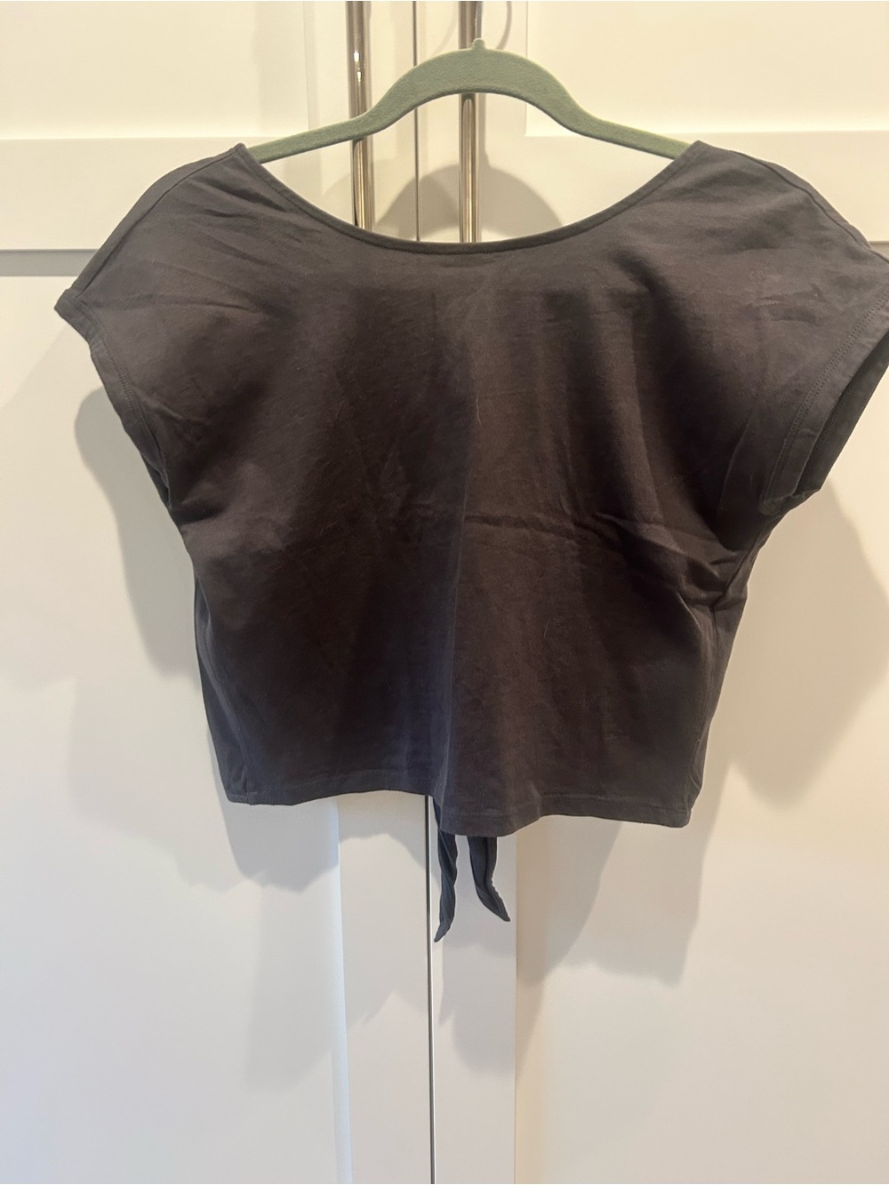 Wilfred Adela Aritzia Women's Black Crop Tie-Back Top